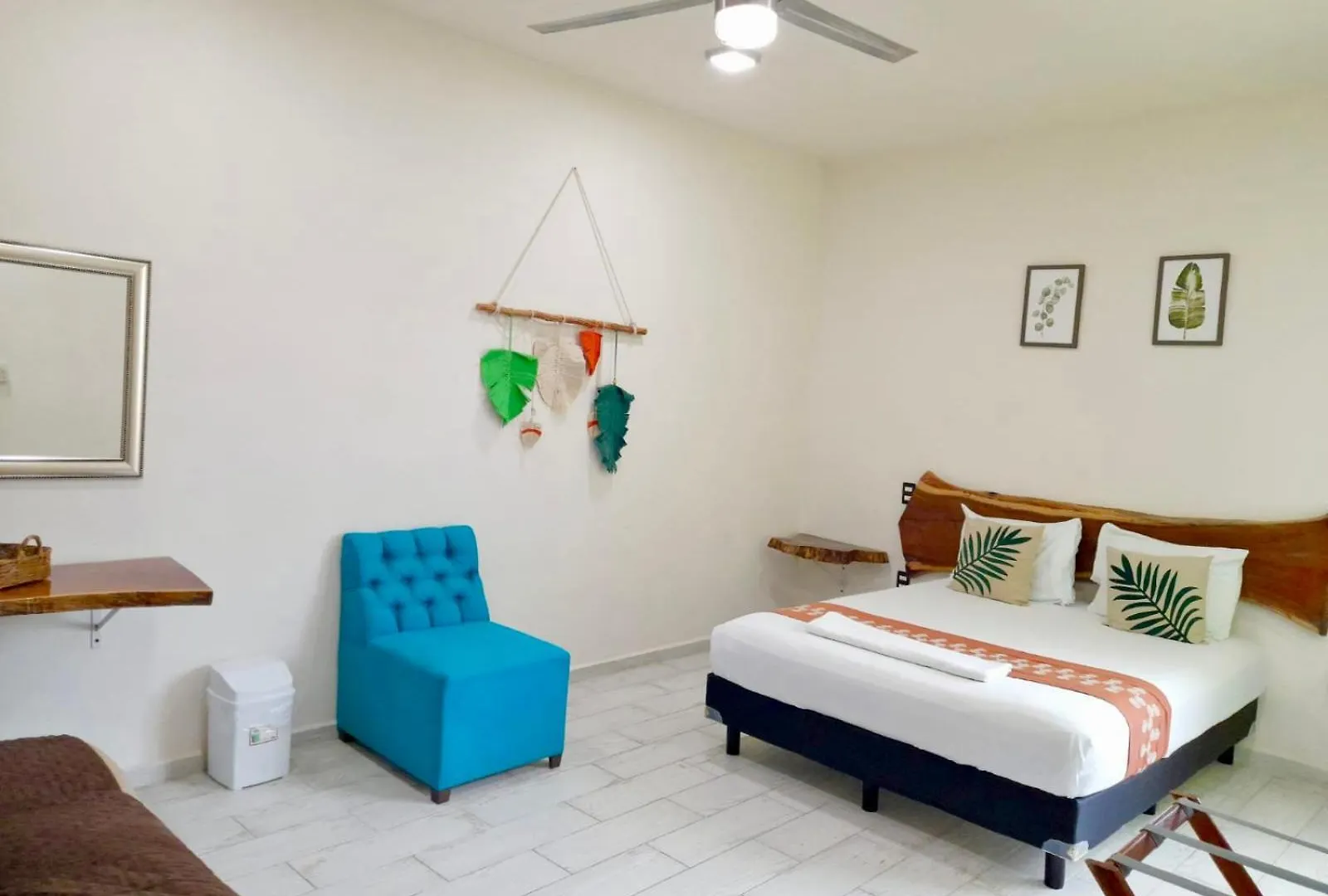 Hotel Brisas Bacalar 4*,
